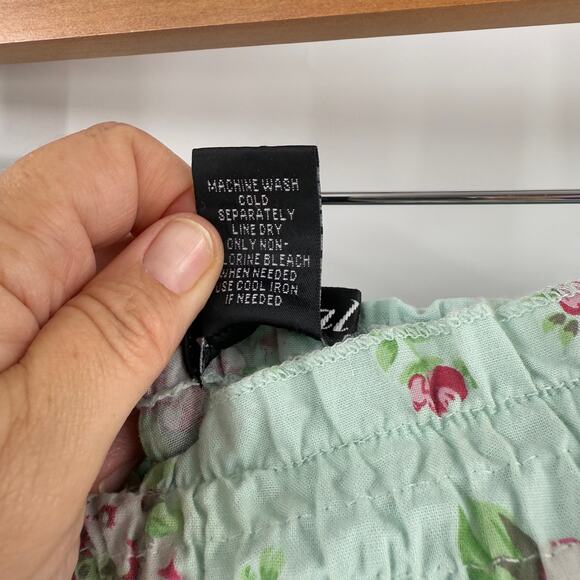 Wet Seal Y2K Floral Smocked Tube Dress with Pockets Size XL Description: - Picture 4 of 9